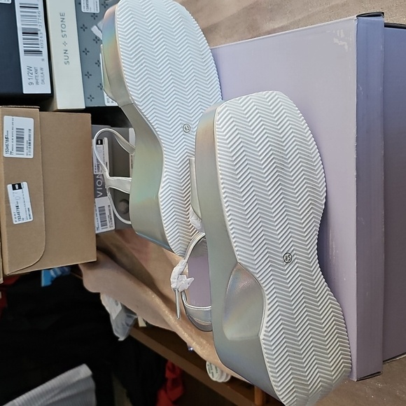 Madden Girl Silver Women's Platform Wedge Sandals - Picture 3 of 4